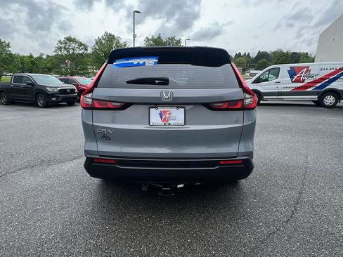 Used 2024 Honda CR-V LX image 5