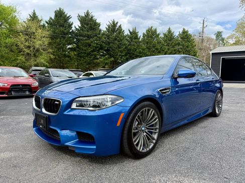 Used 2014 BMW M5 image 3