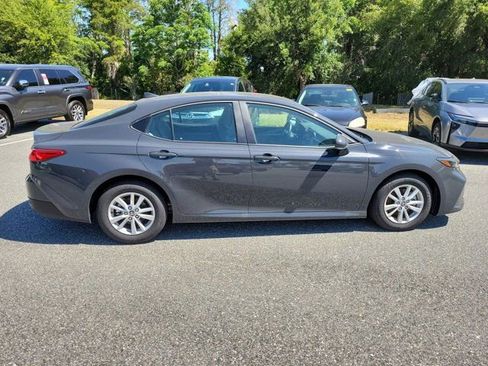 Used 2026 Toyota Camry LE FWD image 9