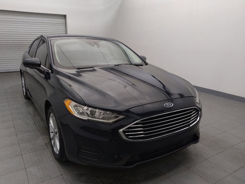 Used 2020 Ford Fusion SE image 14