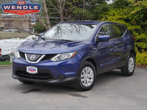 Used 2019 Nissan Rogue Sport S image 1