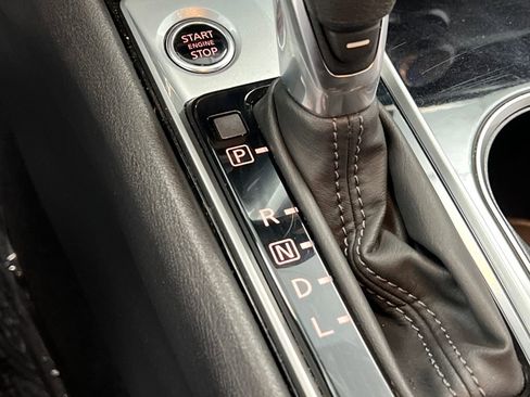 Used 2024 Nissan Altima 2.5 SV image 39