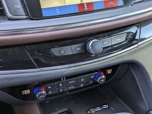 Used 2018 Buick Enclave Avenir w/ Avenir Technology Package image 21