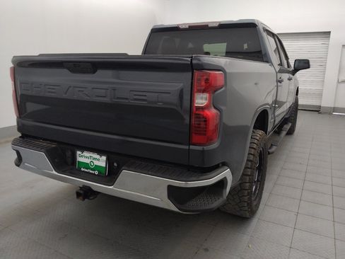 Used 2021 Chevrolet Silverado 1500 LT AWD/4WD image 9