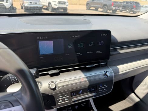 Used 2024 Hyundai Kona SEL AWD/4WD image 18