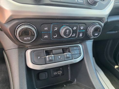 Used 2023 GMC Acadia SLT image 41