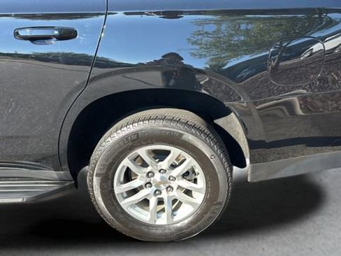 Used 2024 Chevrolet Tahoe LS AWD/4WD image 35