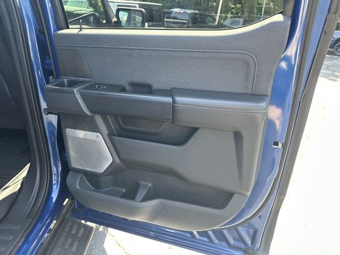 Used 2022 Ford F150 Raptor w/ Raptor 37 Performance Package AWD/4WD image 18
