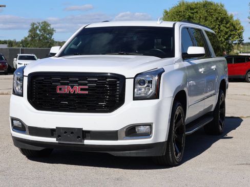 Used 2020 GMC Yukon XL SLT w/ Premium Edition image 6