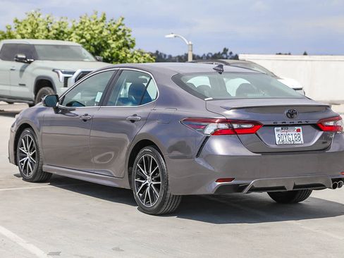 Certified 2023 Toyota Camry SE FWD image 8