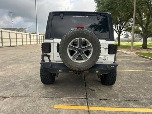 Used 2019 Jeep Wrangler Unlimited Sport AWD/4WD image 7