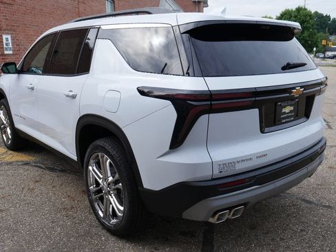 New 2027 Chevrolet Traverse LT w/ Driver Confidence Package AWD/4WD image 5