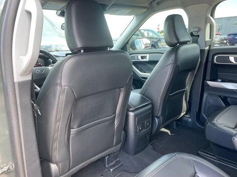 Used 2023 Ford Explorer XLT w/ Equipment Group 202A AWD/4WD image 42