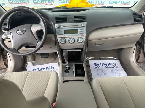 Used 2009 Toyota Camry LE FWD image 14