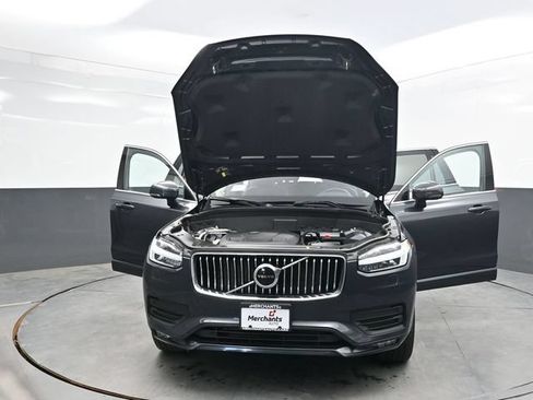 Used 2022 Volvo XC90 T5 Momentum AWD/4WD image 40