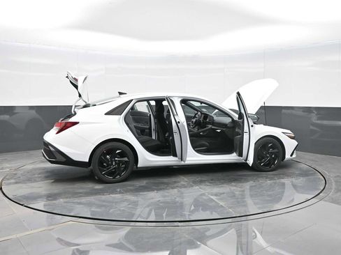 New 2026 Hyundai Elantra Sport w/ Cargo Package image 41