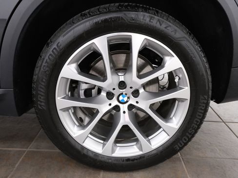 Used 2022 BMW X5 xDrive40i w/ Premium Package AWD/4WD image 37