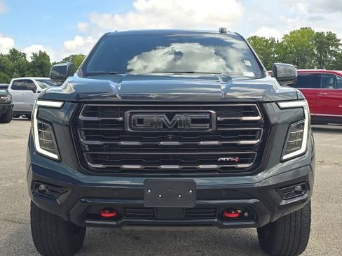 Used 2025 GMC Yukon XL AT4 Ultimate AWD/4WD image 8