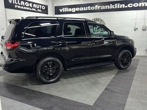 Used 2019 Toyota Sequoia TRD Sport w/ TRD Sport Premium Package AWD/4WD image 4