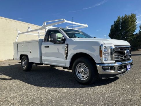 New 2025 Ford F350 XL w/ XL Chrome Package image 77