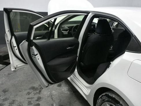 Used 2020 Toyota Corolla LE image 14