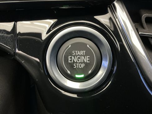 Used 2026 Chevrolet Trax RS w/ Sunroof Package image 18