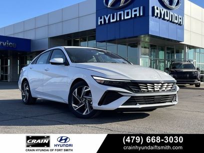New 2025 Hyundai Elantra SEL