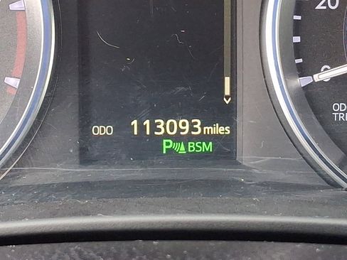 Used 2018 Toyota Highlander Limited image 22