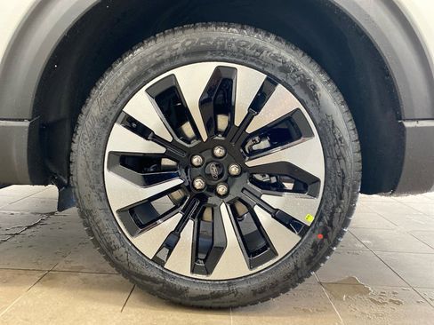 New 2026 Ford Explorer Platinum AWD/4WD image 32