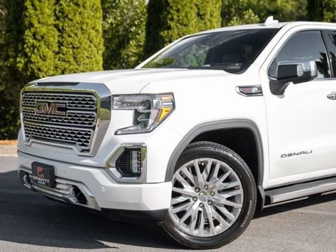 Used 2019 GMC Sierra 1500 Denali w/ Denali Ultimate Package AWD/4WD image 3