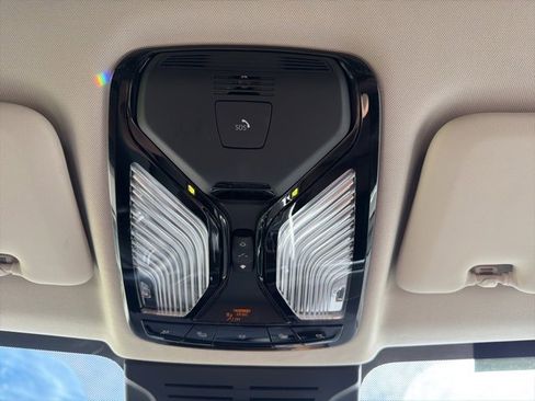 Certified 2023 BMW X7 xDrive40i w/ Executive Package image 24