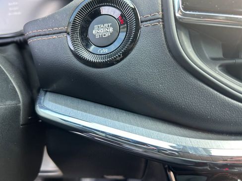 Certified 2022 Jeep Compass Limited w/ (RED) Package image 24