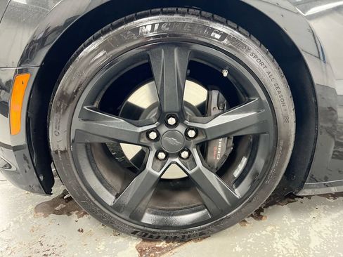 Used 2018 Chevrolet Camaro SS RWD image 26