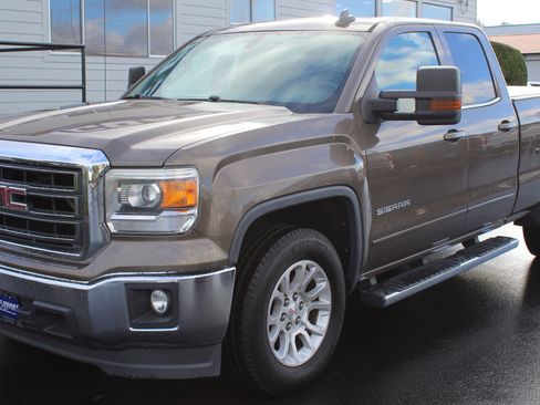 Used 2015 GMC Sierra 1500 SLE image 2