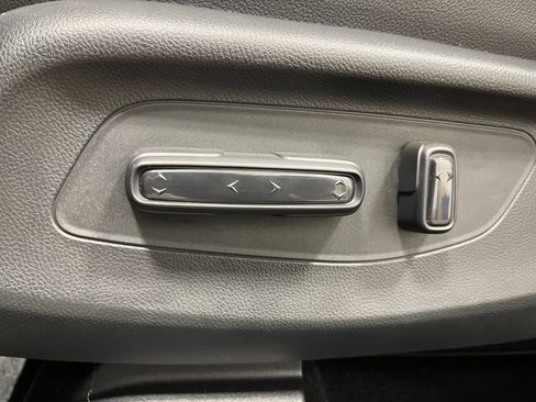 New 2026 Honda HR-V EX-L image 13