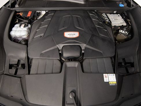 Certified 2023 Porsche Cayenne Turbo image 41