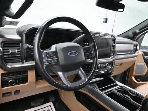 Used 2023 Ford F250 Lariat w/ Sport Appearance Package AWD/4WD image 13