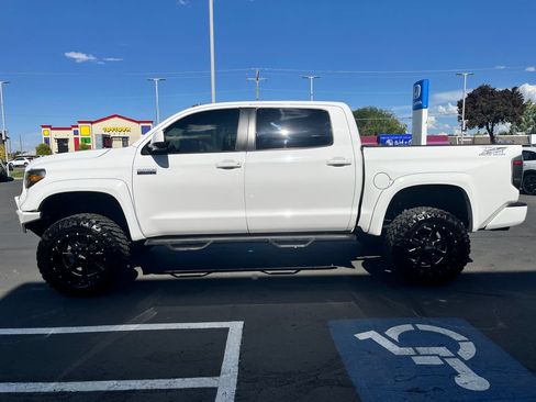 Used 2017 Toyota Tundra Platinum AWD/4WD image 8