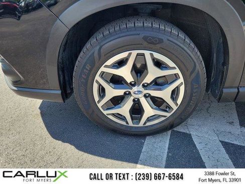 Used 2024 Subaru Forester Premium AWD/4WD image 8