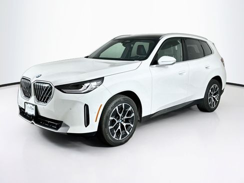 Used 2026 BMW X3 xDrive30i w/ Premium Package AWD/4WD image 3