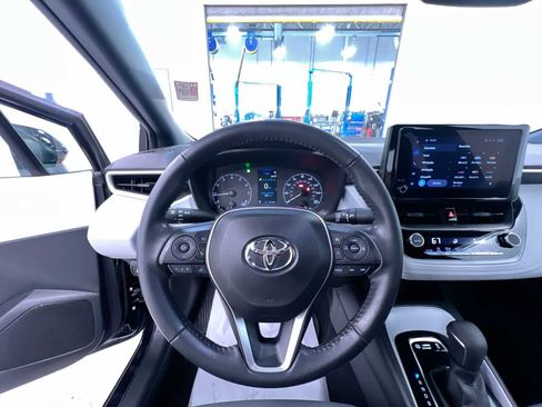Used 2023 Toyota Corolla SE FWD image 15