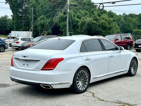 Used 2019 Genesis G90 5.0 Ultimate RWD image 5
