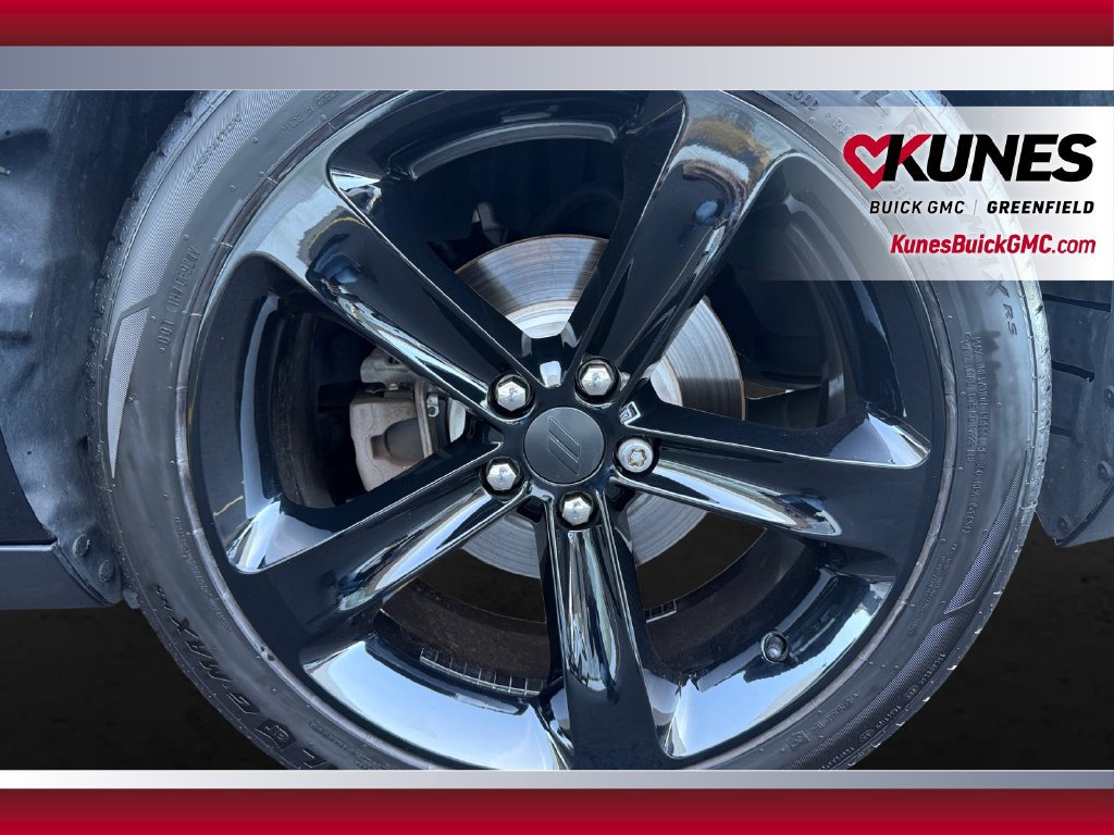 Used 2017 Dodge Challenger R/T RWD image 13