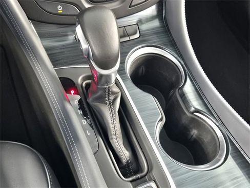 Used 2019 Buick Envision Essence image 25