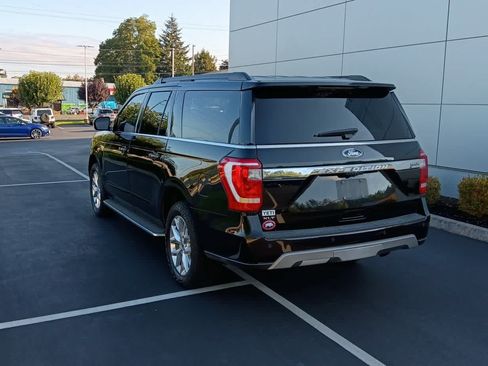 Used 2021 Ford Expedition Max XLT AWD/4WD image 3
