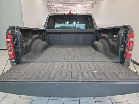 Used 2022 RAM 1500 Laramie AWD/4WD image 8