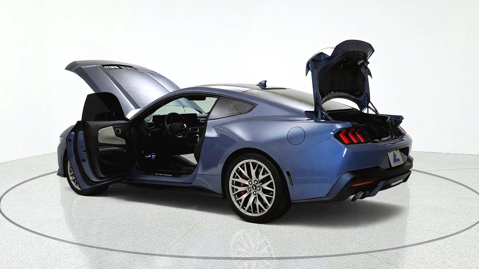 Used 2025 Ford Mustang GT Premium RWD image 31