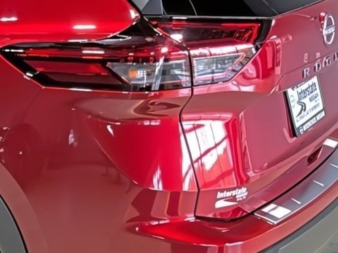 New 2026 Nissan Rogue SV w/ Cold Weather Package AWD/4WD image 10