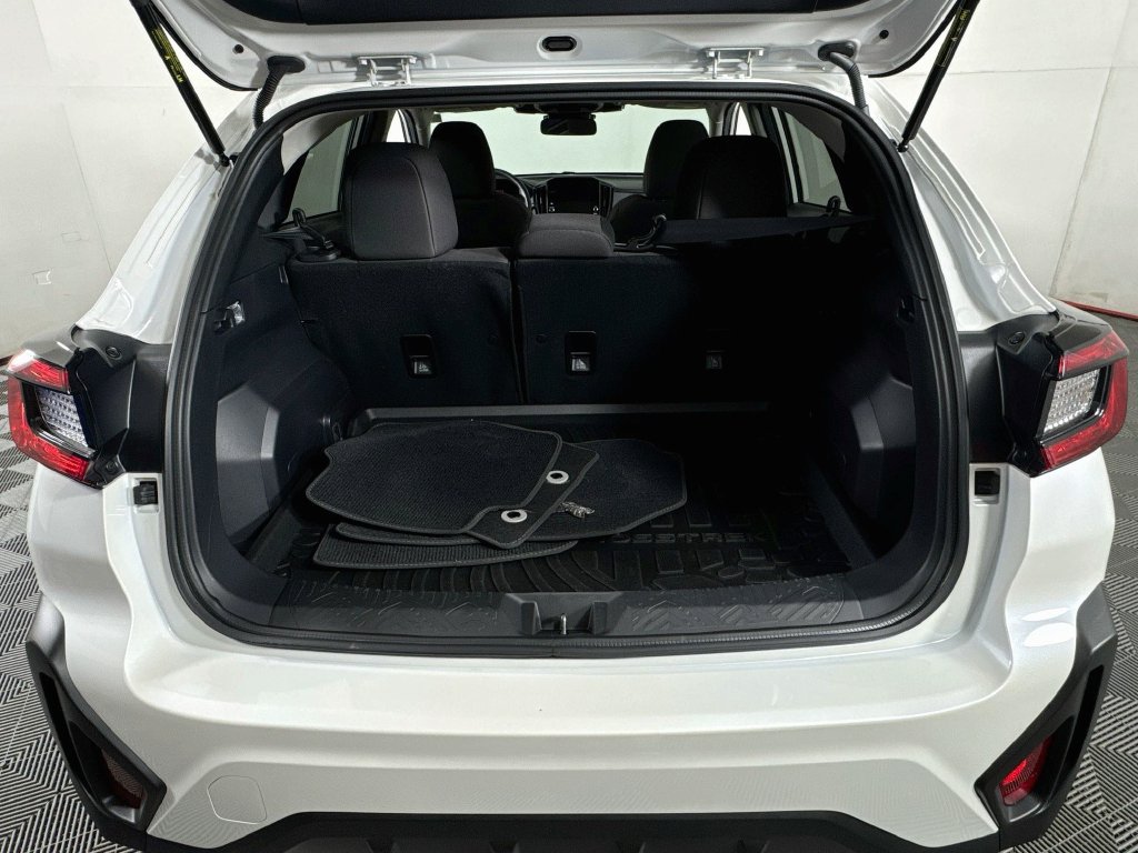 Used 2026 Subaru Crosstrek 2.5i Premium AWD/4WD image 25