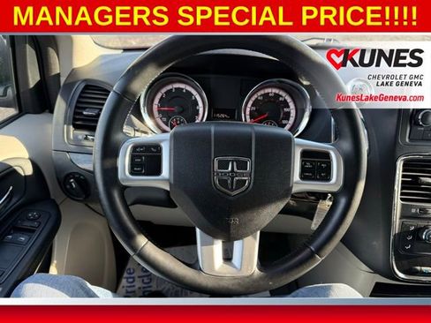 Used 2014 Dodge Grand Caravan American Value Package w/ UConnect Hands-Free Group image 25